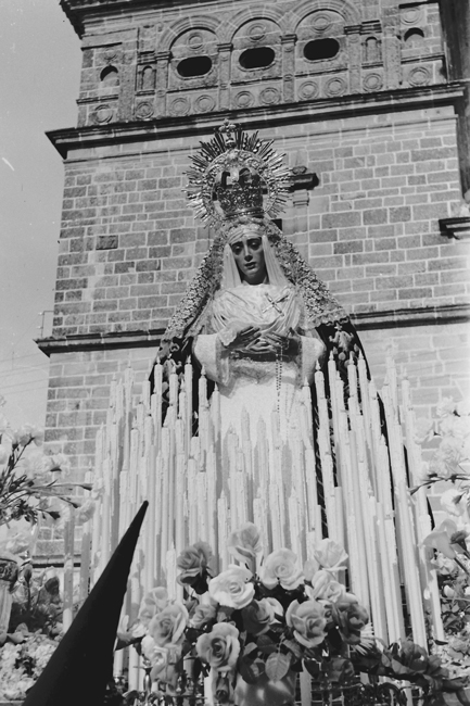 Imagen de María Stma. de la Caridad en la procesión de 1962